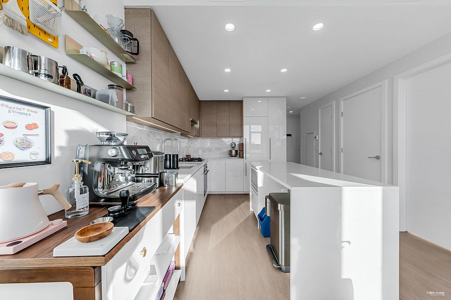 3311 4168 Lougheed Highway Burnaby, BC - 14