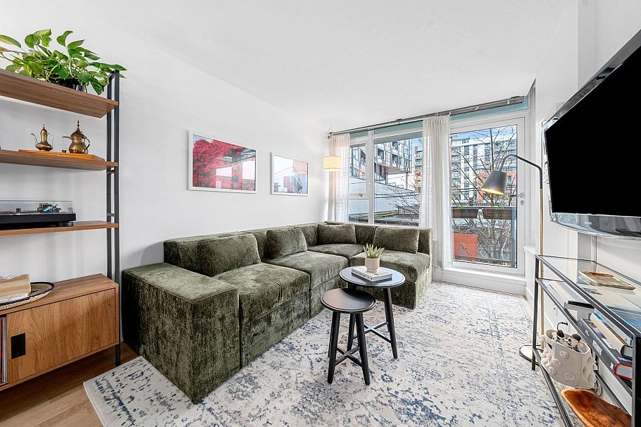 471 250 E 6th Avenue Vancouver, BC - 9