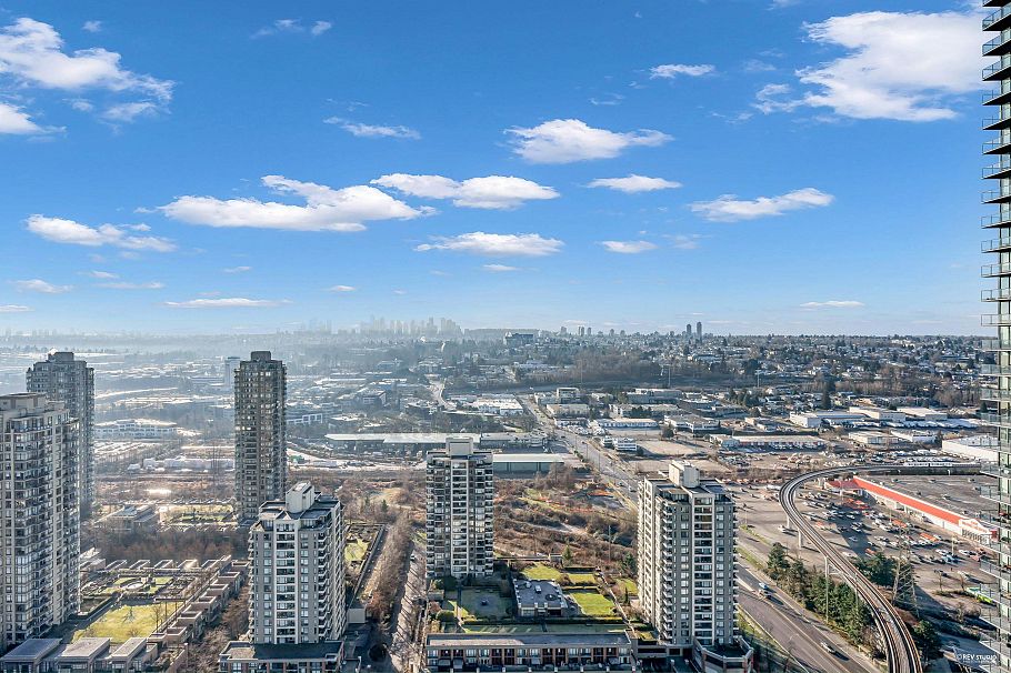 3311 4168 Lougheed Highway Burnaby, BC - 19