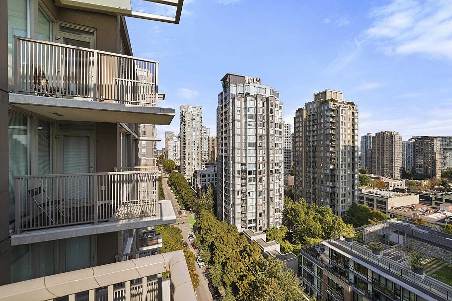 1708 1055 Richards Street Vancouver, BC - 5