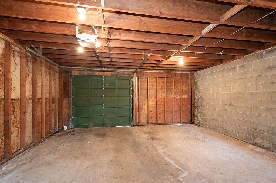 3812 W 24th Avenue Vancouver, BC - 31