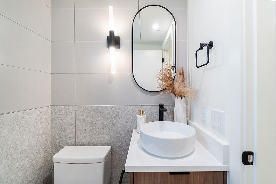 121 1552 E 3rd Avenue Vancouver, BC - 14