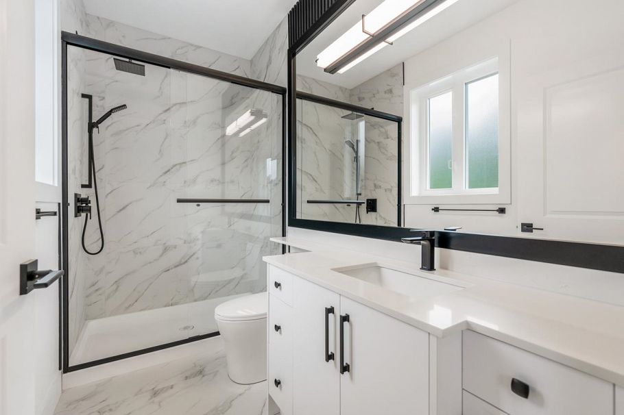 1 3096 Vanness Avenue Vancouver, BC - 16