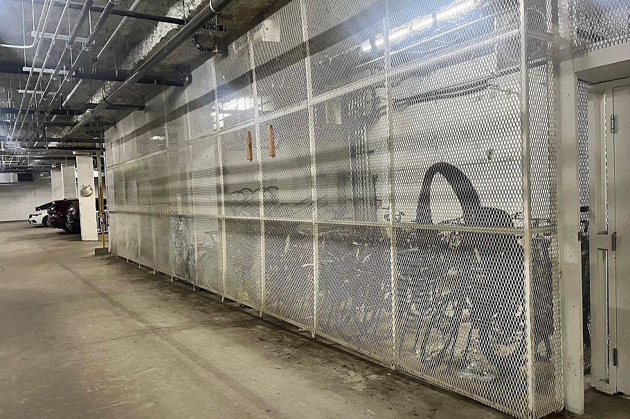 307 2545 W Broadway Vancouver, BC - 25