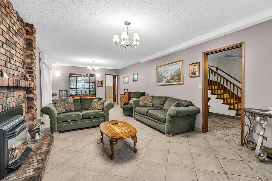 3112 E 1st Avenue Vancouver, BC - 20