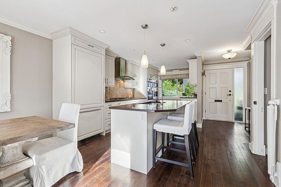 4687 Hoskins Road North Vancouver, BC - 11