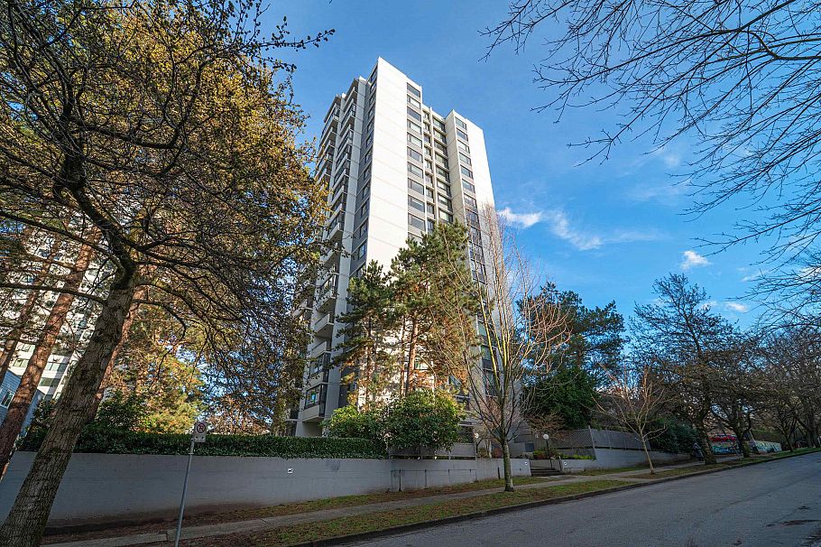 1403 1725 Pendrell Street Vancouver, BC - 23