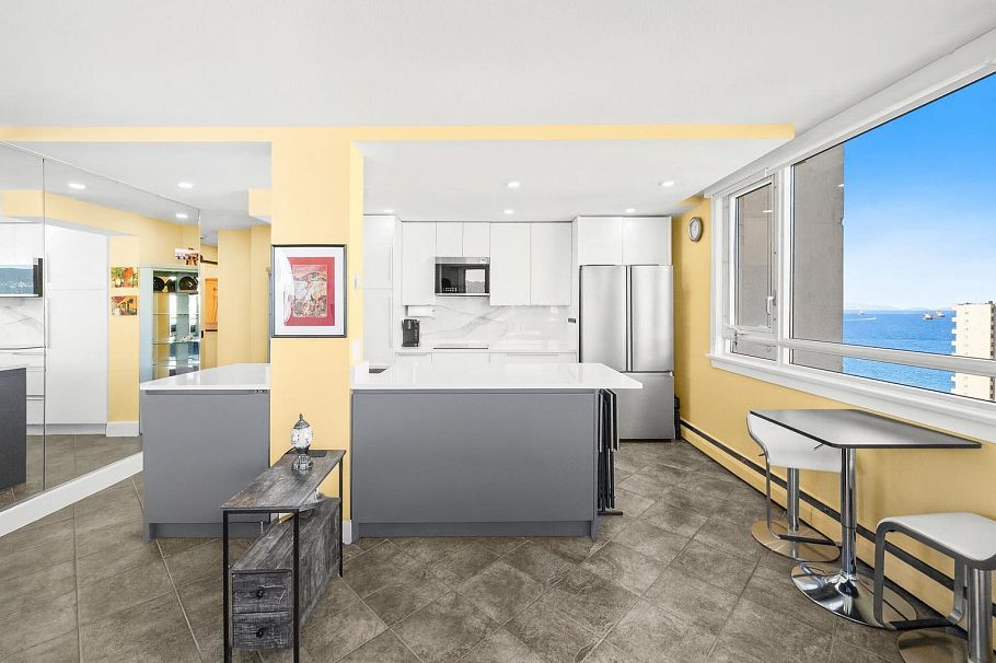 2006 1850 Comox Street Vancouver, BC - 3