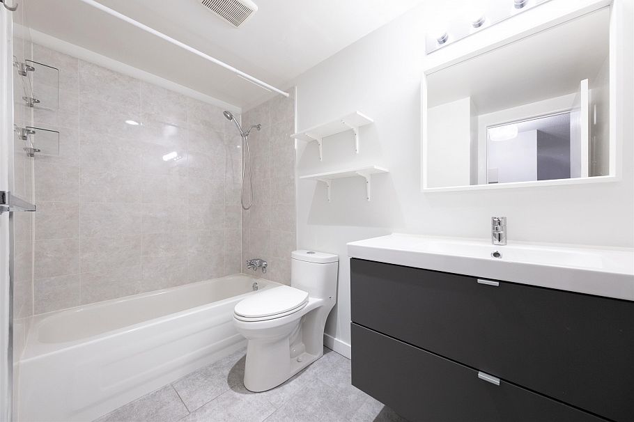 216 780 Premier Street North Vancouver, BC - 20