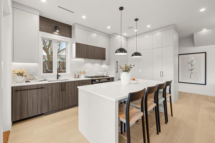 2 727 E 31st Avenue Vancouver, BC - 11