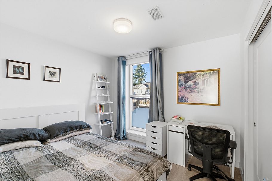 33 720 E 3rd Street North Vancouver, BC - 13