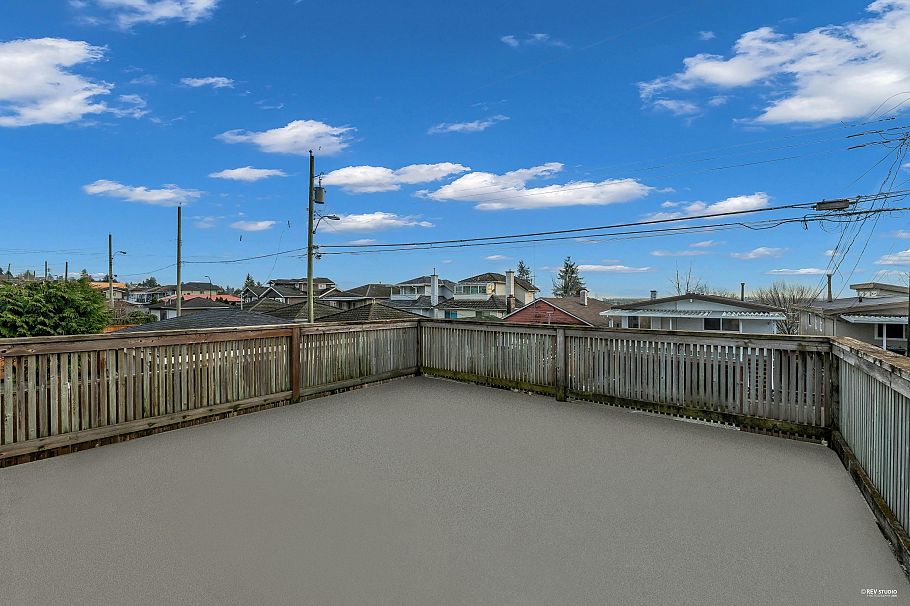 1362 E 60th Avenue Vancouver, BC - 30