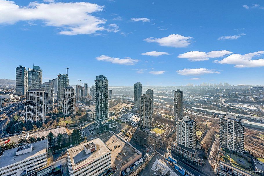 3311 4168 Lougheed Highway Burnaby, BC - 18