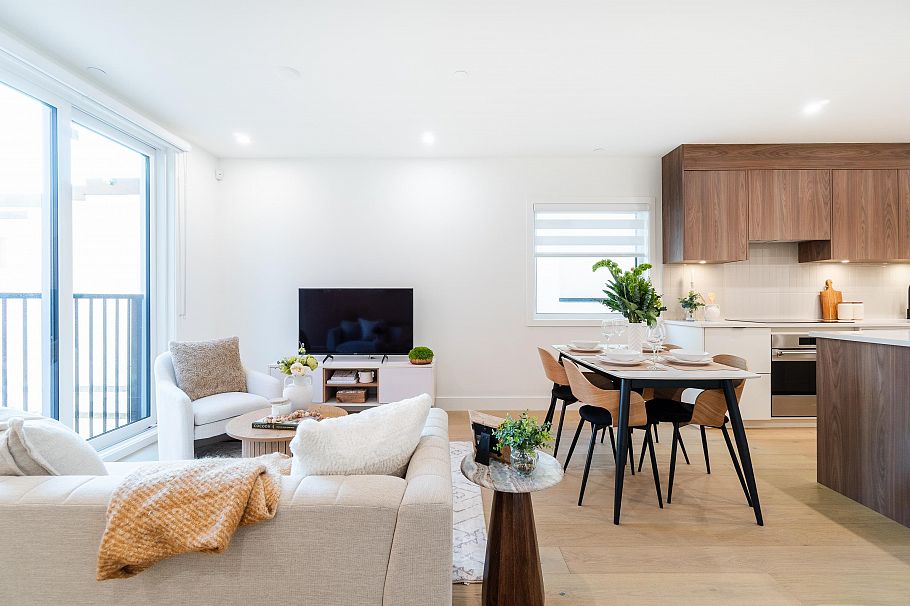 104 1550 E 3rd Avenue Vancouver, BC - 9