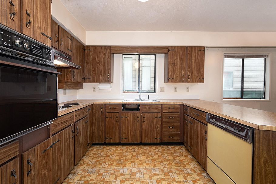 3812 W 24th Avenue Vancouver, BC - 8