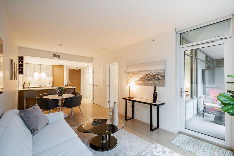 213 110 Switchmen Street Vancouver, BC - 10