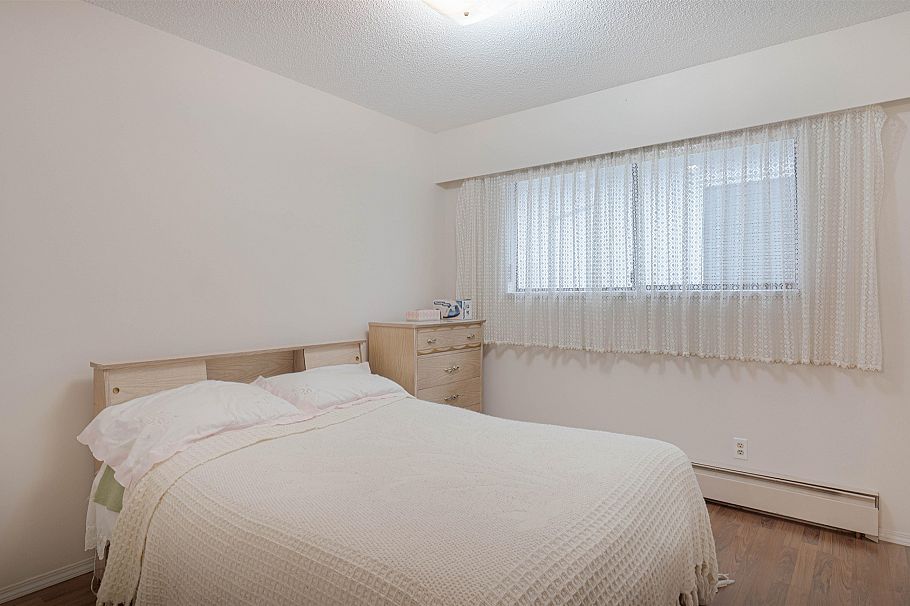 2628 E 8th Avenue Vancouver, BC - 13