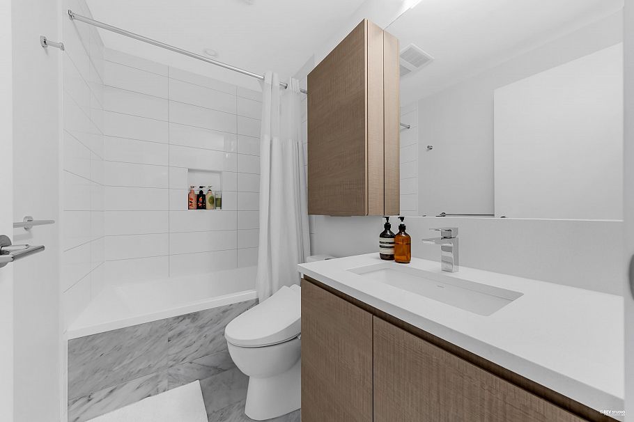 3311 4168 Lougheed Highway Burnaby, BC - 7