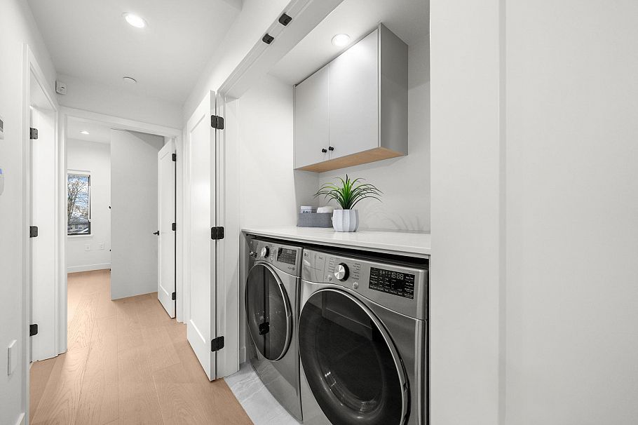 2 2247 Parker Street Vancouver, BC - 12