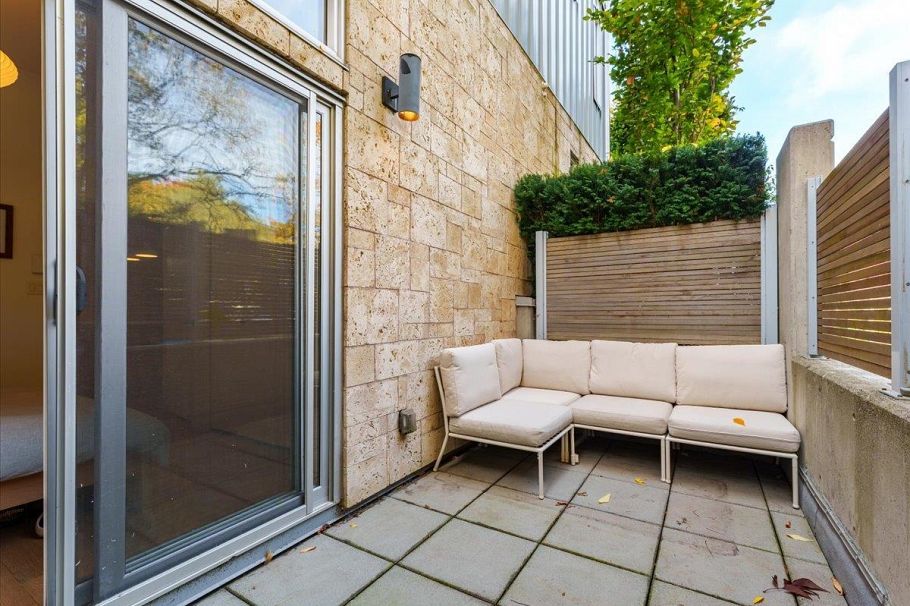 352 E 7th Avenue Vancouver, BC - 4