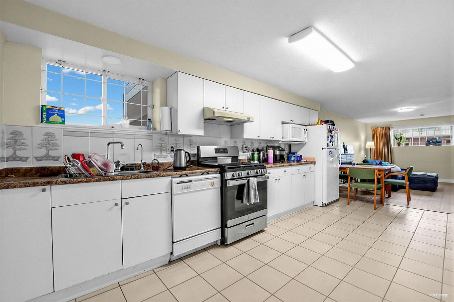 3091 Renfrew Street Vancouver, BC - 26