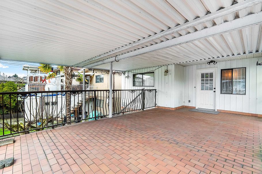 3112 E 1st Avenue Vancouver, BC - 29