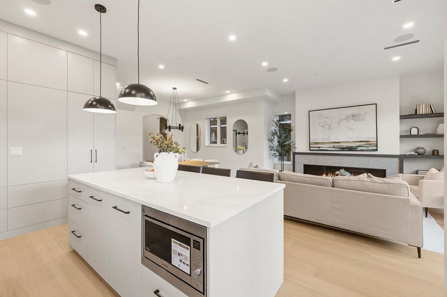 2 727 E 31st Avenue Vancouver, BC - 13