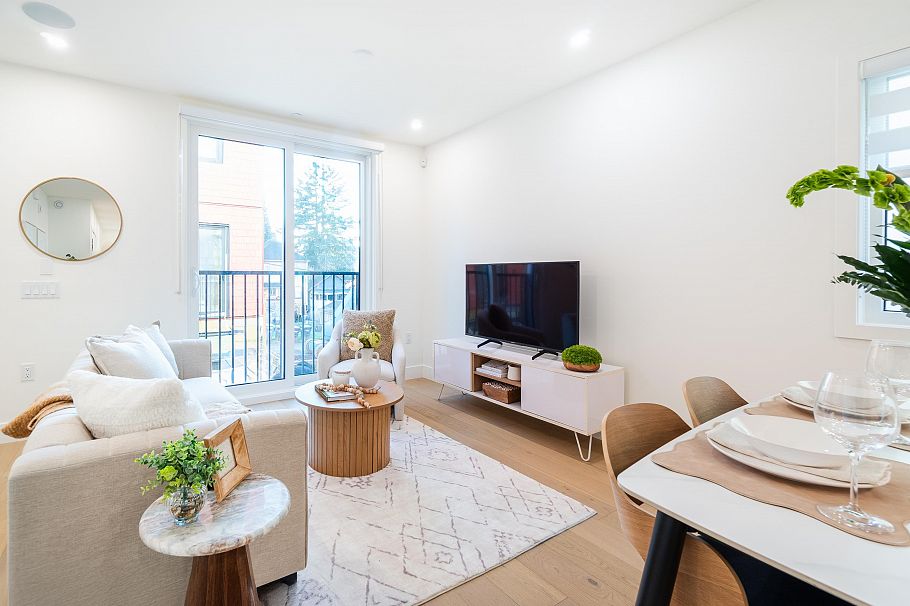 121 1552 E 3rd Avenue Vancouver, BC - 3