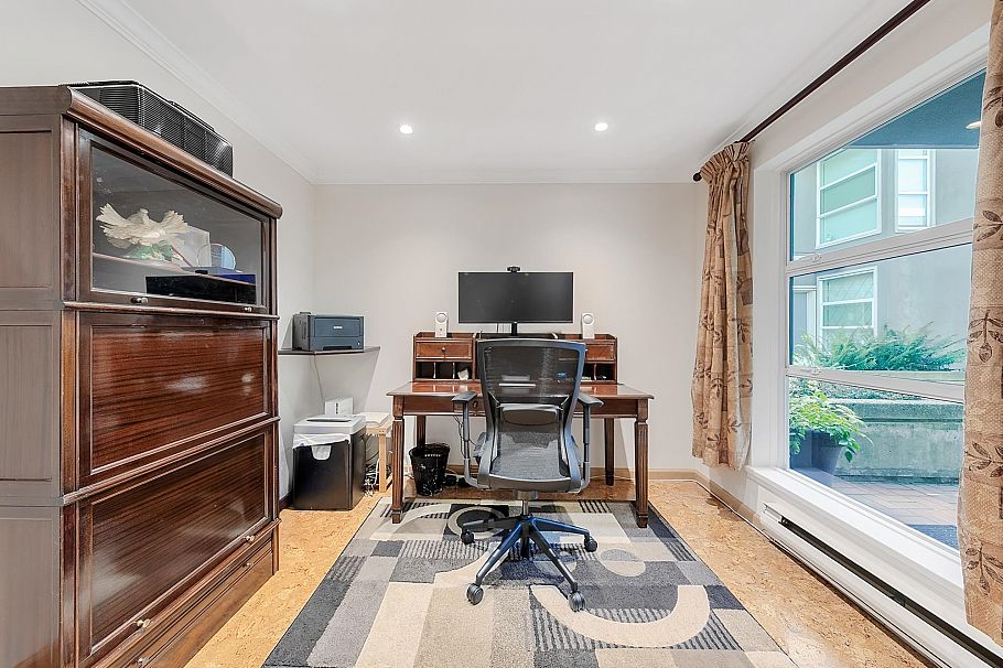 2217 Oak Street Vancouver, BC - 8