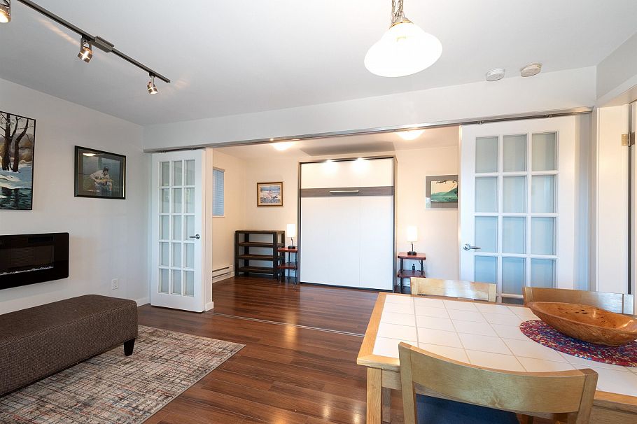 2341 Panorama Drive North Vancouver, BC - 31