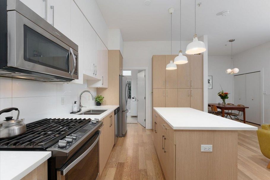 352 E 7th Avenue Vancouver, BC - 10