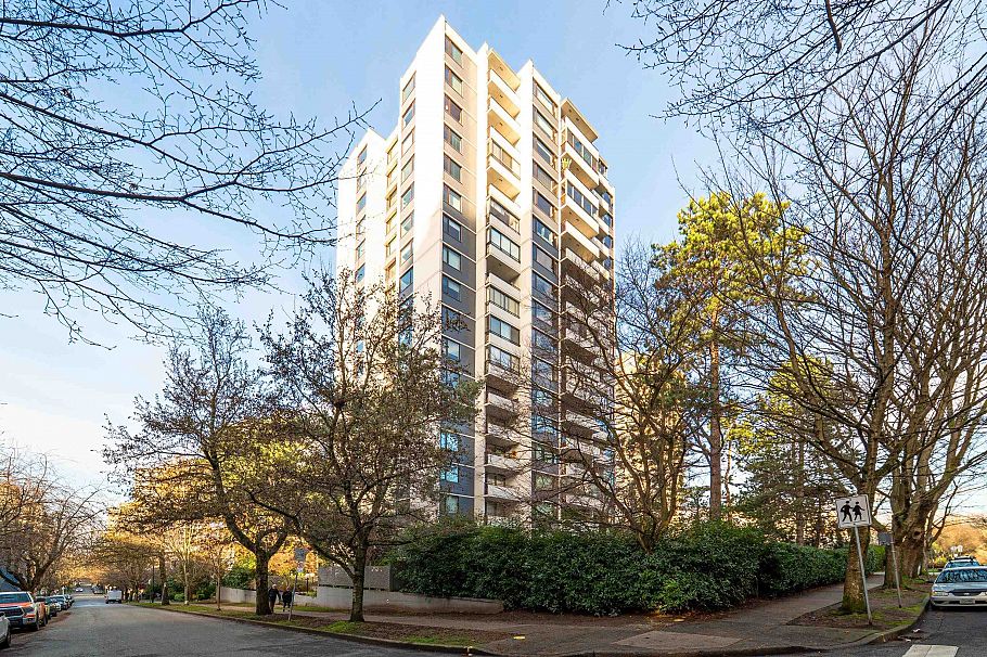 1403 1725 Pendrell Street Vancouver, BC - 24