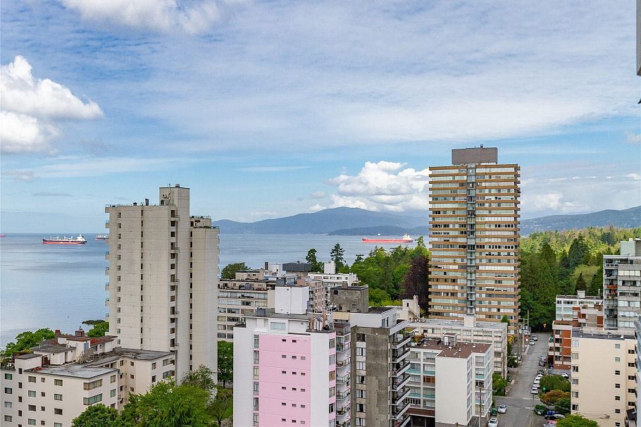 1802 1850 Comox Street Vancouver, BC - 3