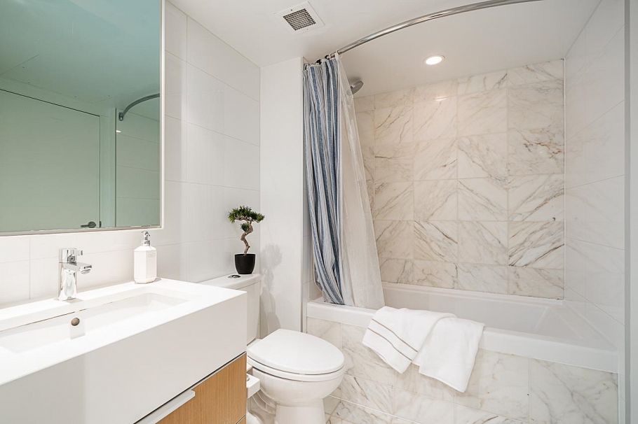 213 110 Switchmen Street Vancouver, BC - 24