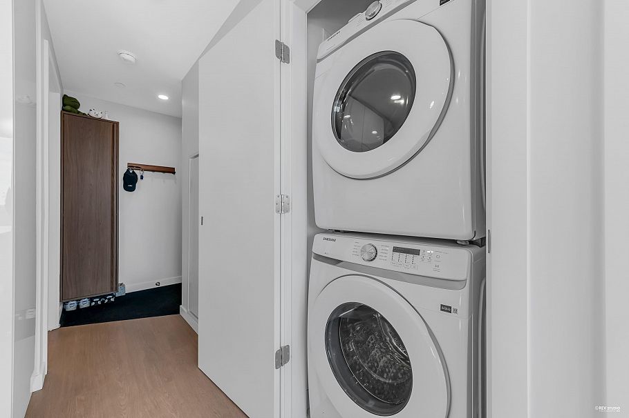 3311 4168 Lougheed Highway Burnaby, BC - 11