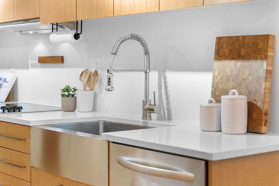 471 250 E 6th Avenue Vancouver, BC - 4