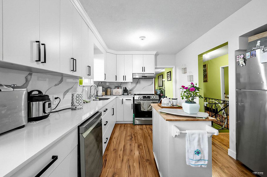 3091 Renfrew Street Vancouver, BC - 13