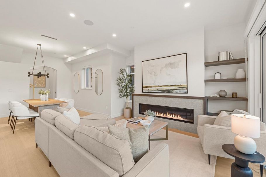 2 727 E 31st Avenue Vancouver, BC - 9