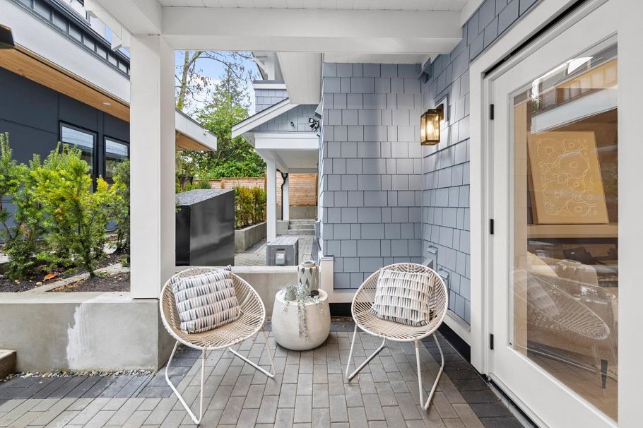 2432 W 49th Avenue Vancouver, BC - 17