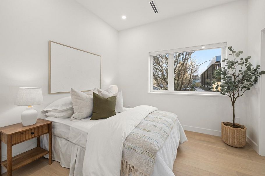 2 727 E 31st Avenue Vancouver, BC - 27