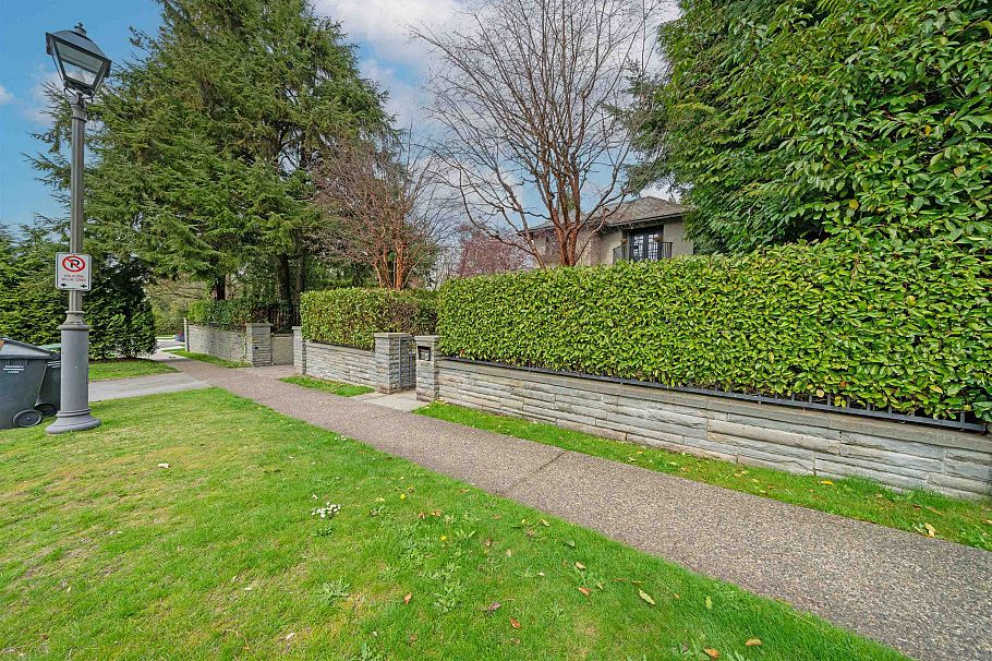 1610 Wesbrook Crescent Vancouver, BC - 32