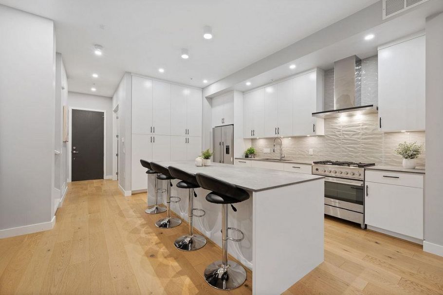 4684 Capilano Road North Vancouver, BC - 6