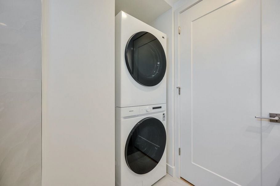 1 2838 Turner Street Vancouver, BC - 15