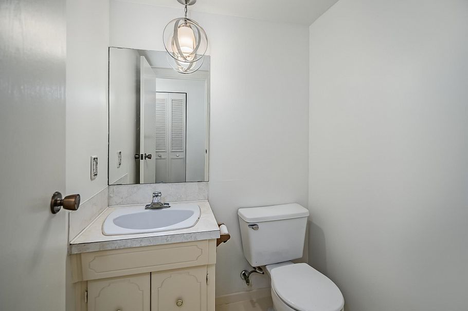 101 341 W 3rd Street North Vancouver, BC - 20