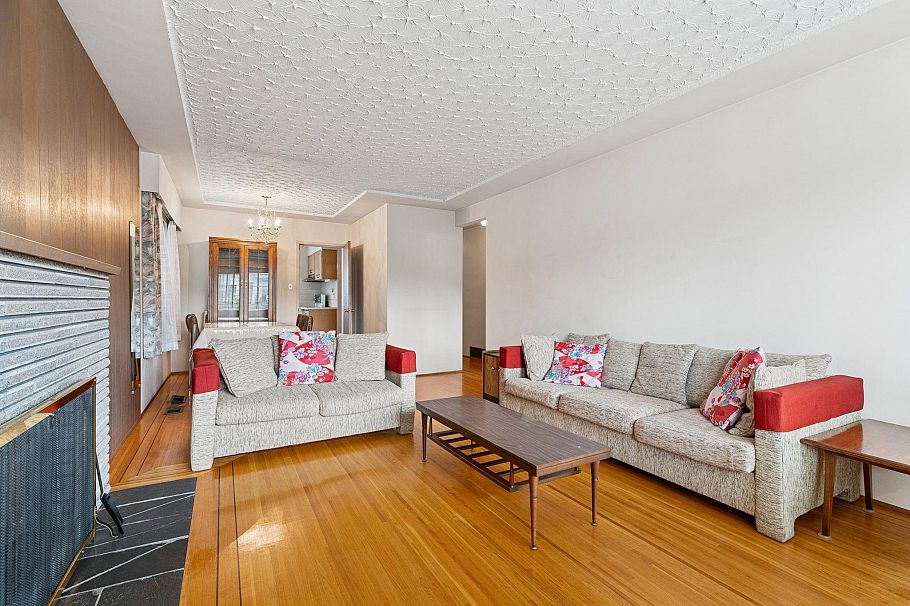 3129 E 23 Avenue Vancouver, BC - 12