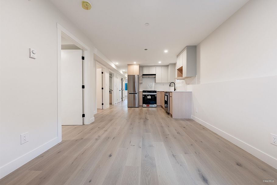 101 5092 Slocan Street Vancouver, BC - 3