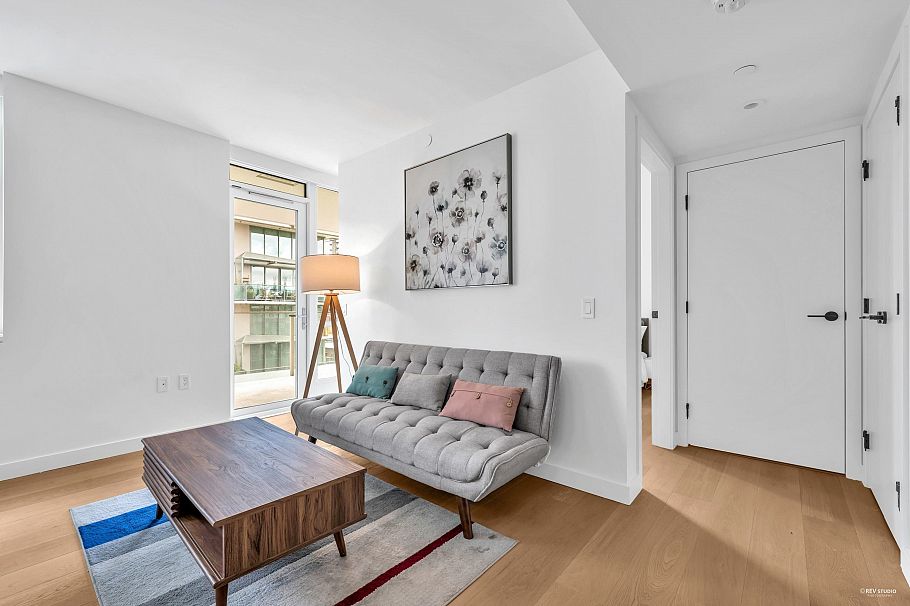 906 1180 Broughton Street Vancouver, BC - 3