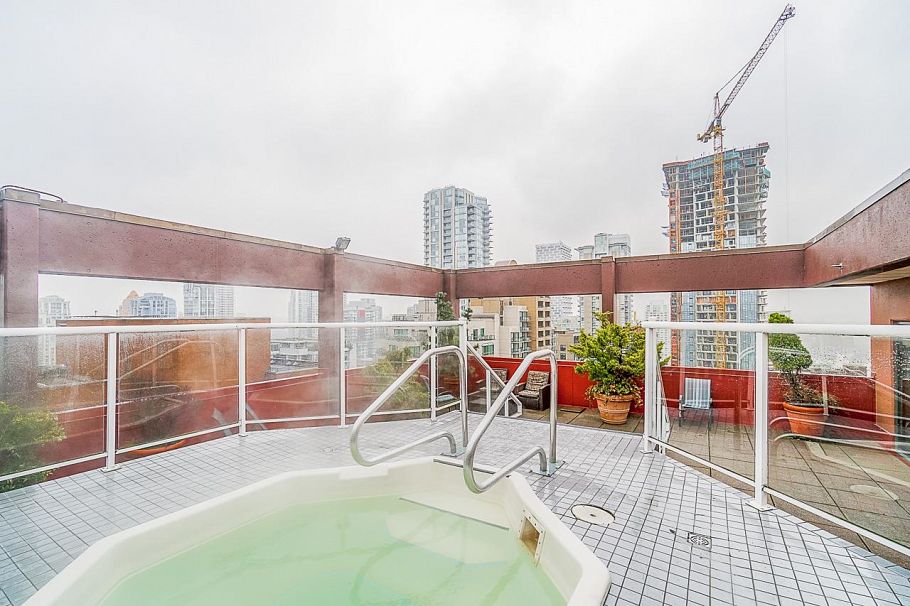 302 1177 Hornby Street Vancouver, BC - 24