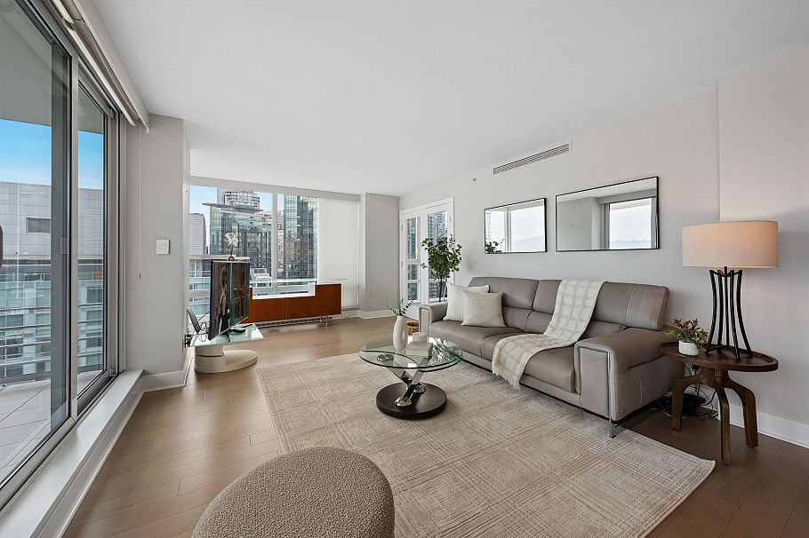 2102 590 Nicola Street Vancouver, BC - 5