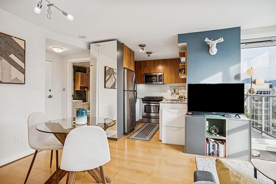 901 1030 W Broadway Street Vancouver, BC - 10